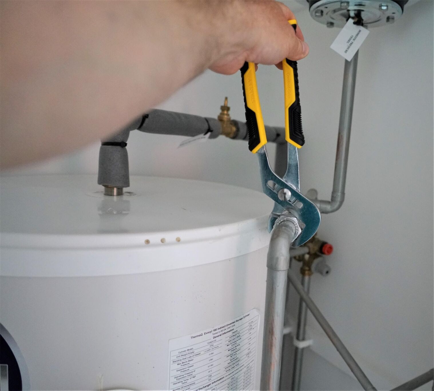 A Practical Guide for Dealing with Burst Pipes and Leaks